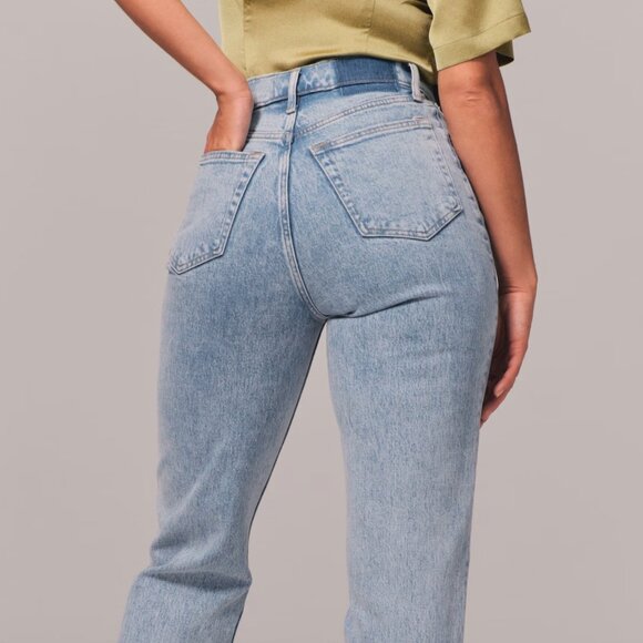 NWT Abercrombie & Fitch Curve Love Ultra High Rise 90s Slim Straight Jean - Picture 2 of 5